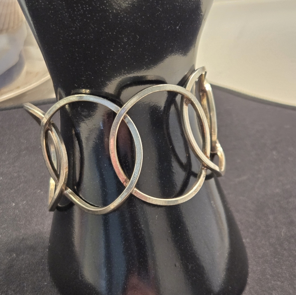 Elegant Sterling Silver Concentric Circle  Cuff Bracelet